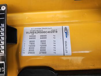 AD320S42 8x2 / WINCH / RETARDER
